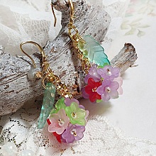 BO Fleurettes cr&eacute;&eacute;es avec fleurs synth&eacute;tiques, perles verres et Cristaux de Swarovski