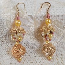 La Petite Robe Jaune earrings, a luminous sparkle with these seed beads