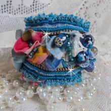Far West cuff bracelet embroidered with denim fabric, gemstone beads: Sodalite, Agatha, ceramic beads, round pearly beads in Bohemian glass and seed beads