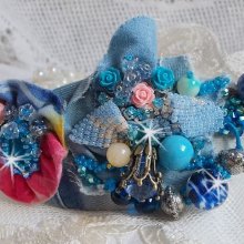 Far West hair clip embroidered with semi-precious stones (Sodalite and Yellow Jade), Jean fabric with flowers, Swarovski crystals and seed beads