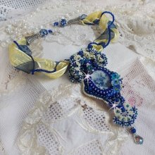 Haute-Couture Blue Palace pendant necklace with colored seed beads and Swarovski crystals