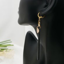 Solo long gold-plated dangling earring Leather Black or color of choice