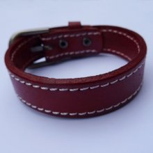 Brown leather bracelet couture to customize