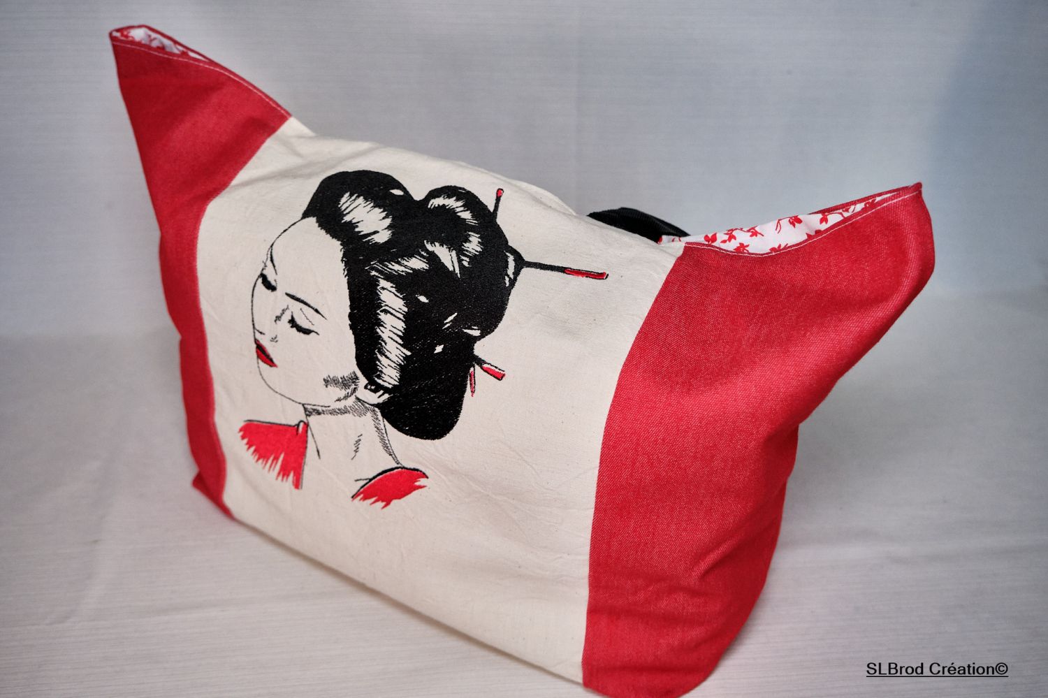 Japanese woman tote bag