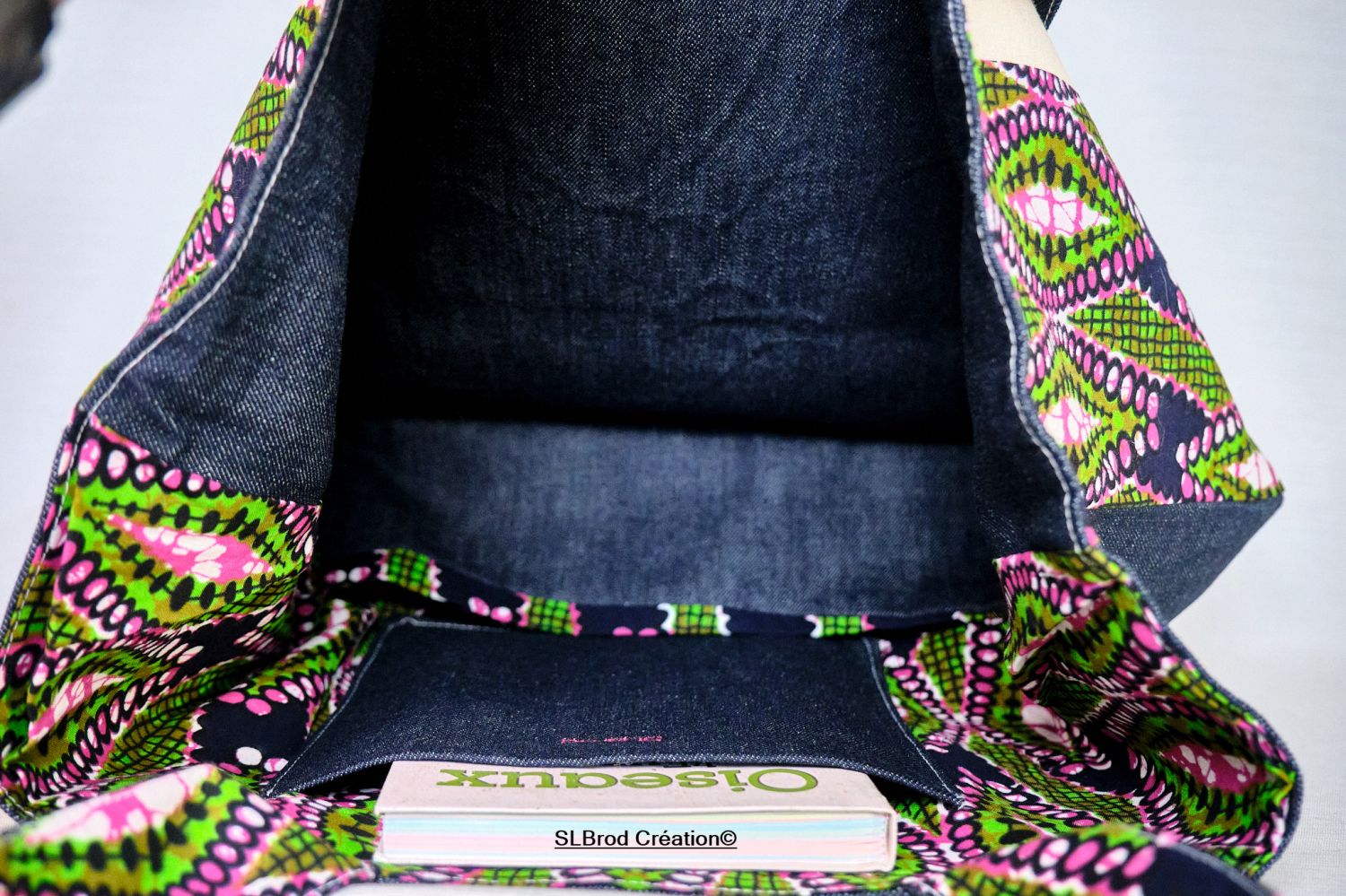 Tote bag with African pattern