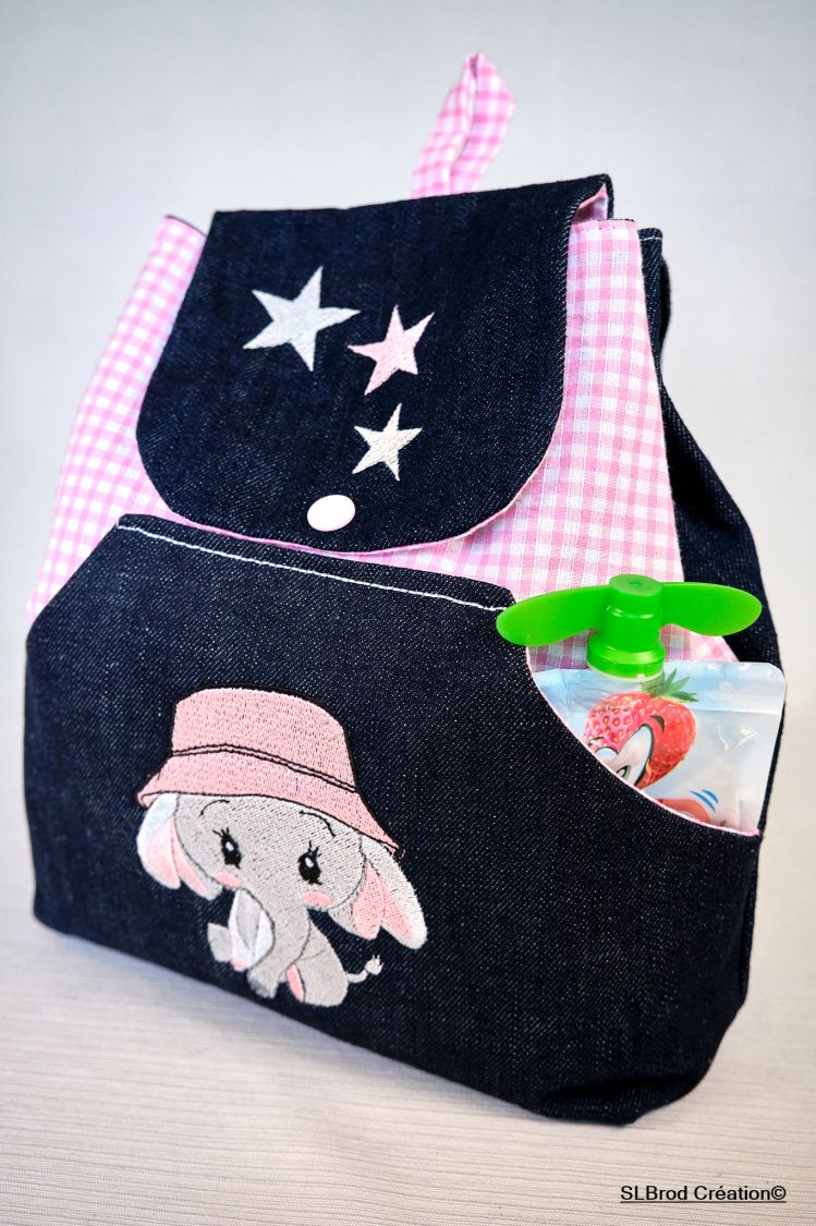 Embroidered children's backpack elephant with pink hat customizable