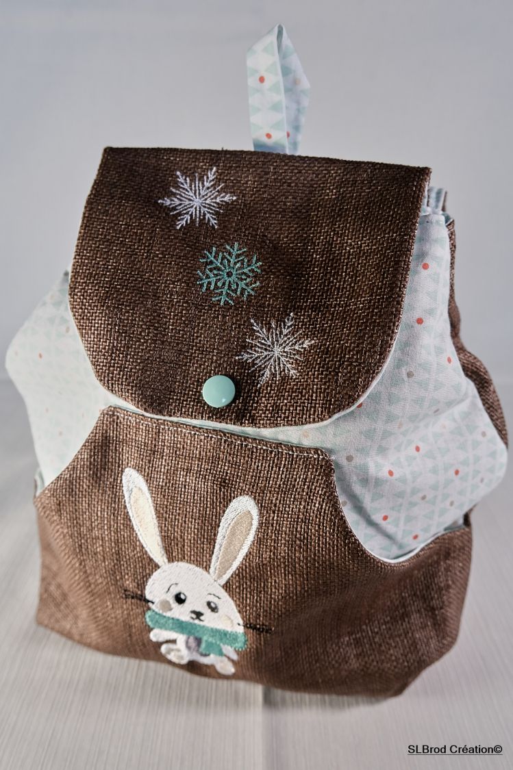 Backpack rabbit green scarf customizable