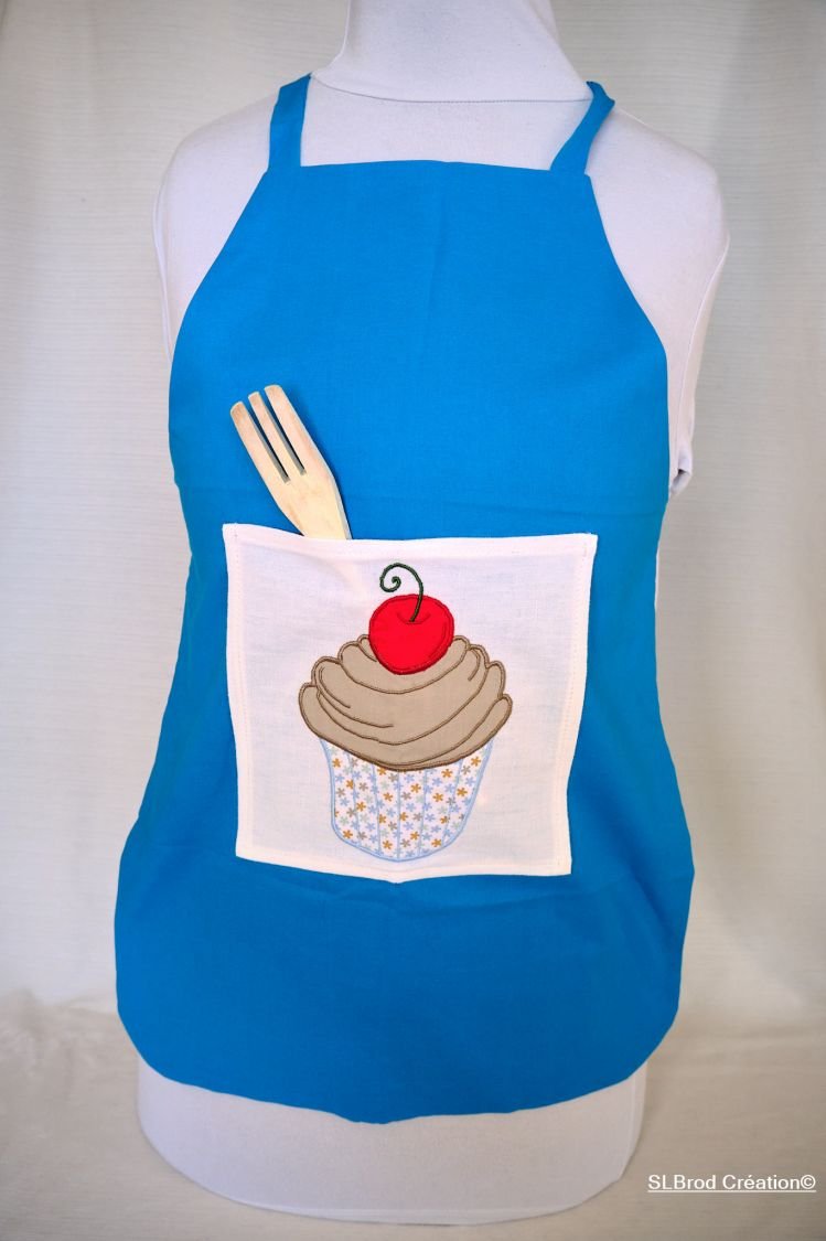 Embroidered apron cup cake