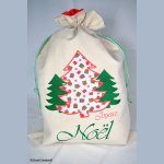 Large Christmas tree appliqué gifts