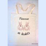 Tote Bag embroidered princess with sneakers